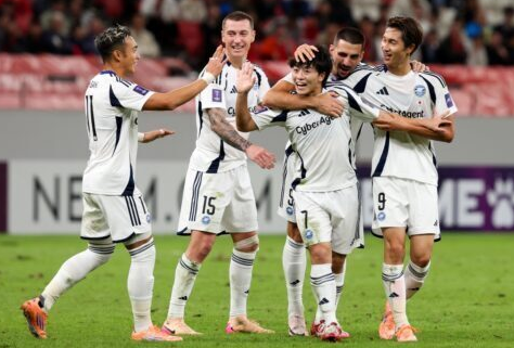 利船获得双, 有多队参与, 但前 利船获得双, 有多队参与, 但前